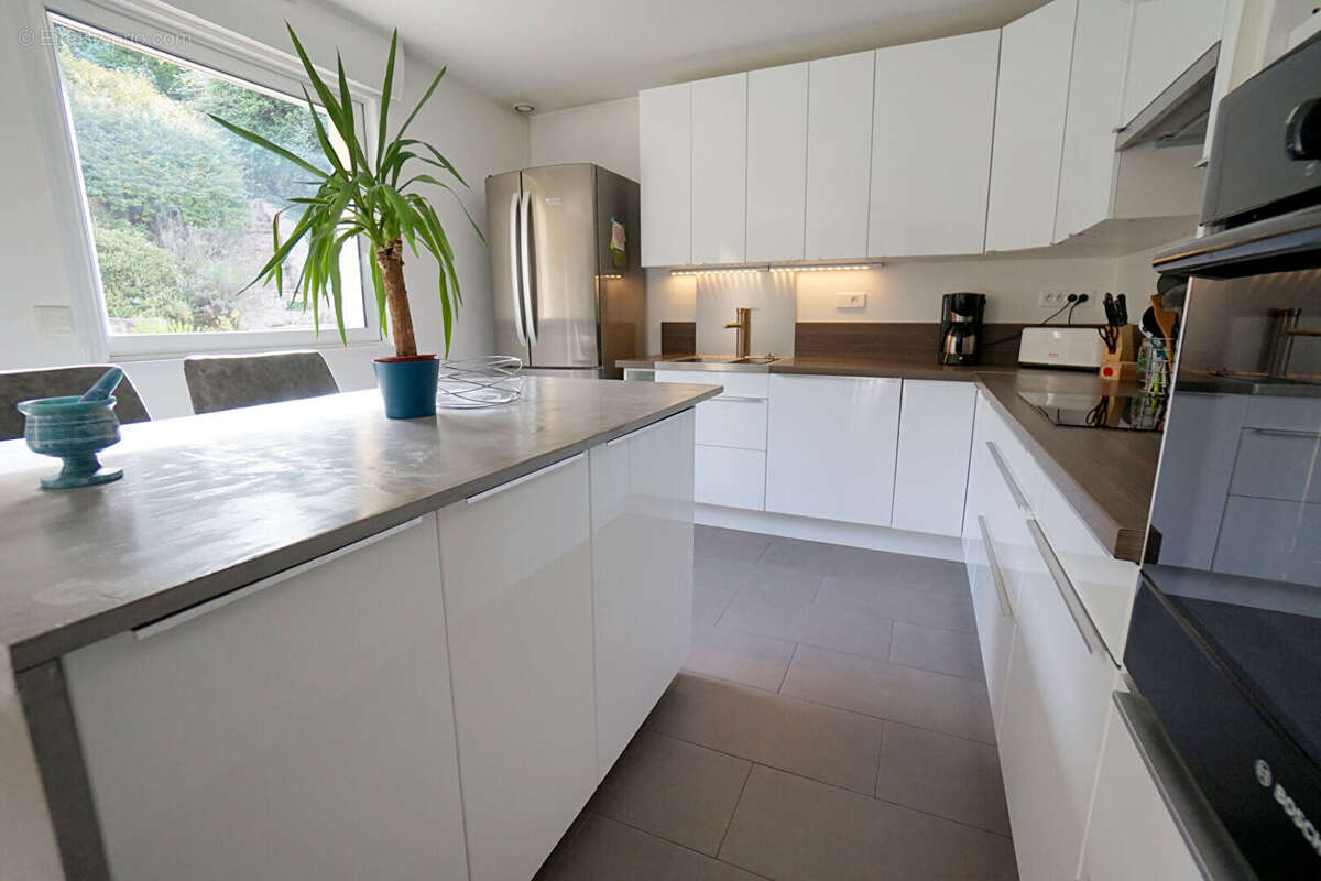 Maison à MEZIERES-SUR-SEINE