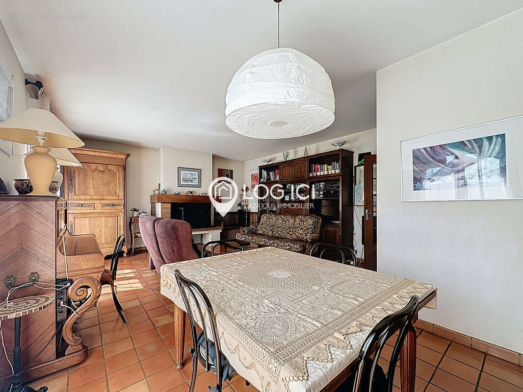 Maison à COARRAZE