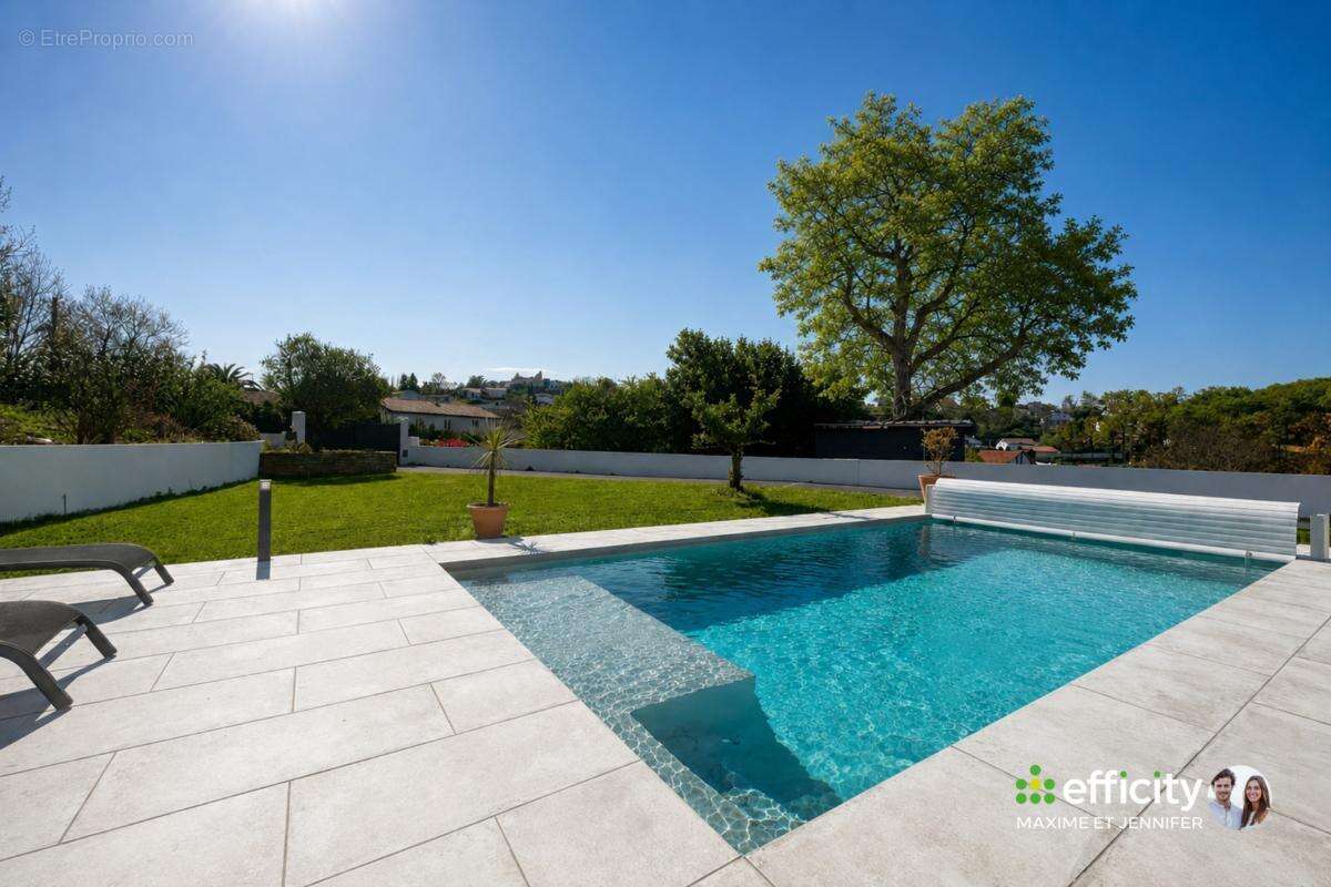 Maison 190 m² à Mouguerre  - photo 2