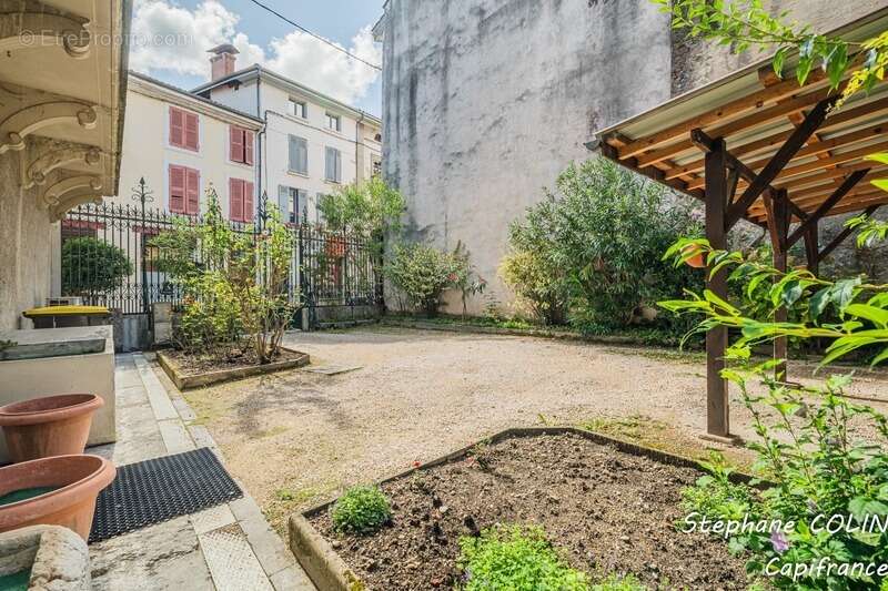 Deux appartements T2 + studio + parking TULLINS (38) - photo 6