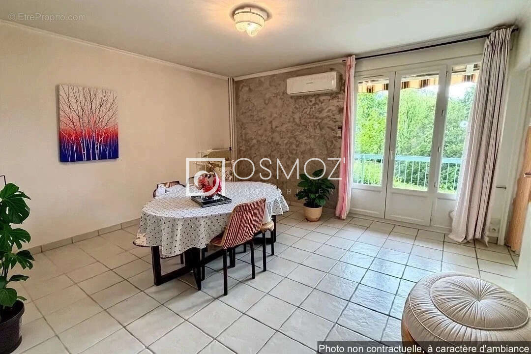 Appartement à GUILHERAND-GRANGES