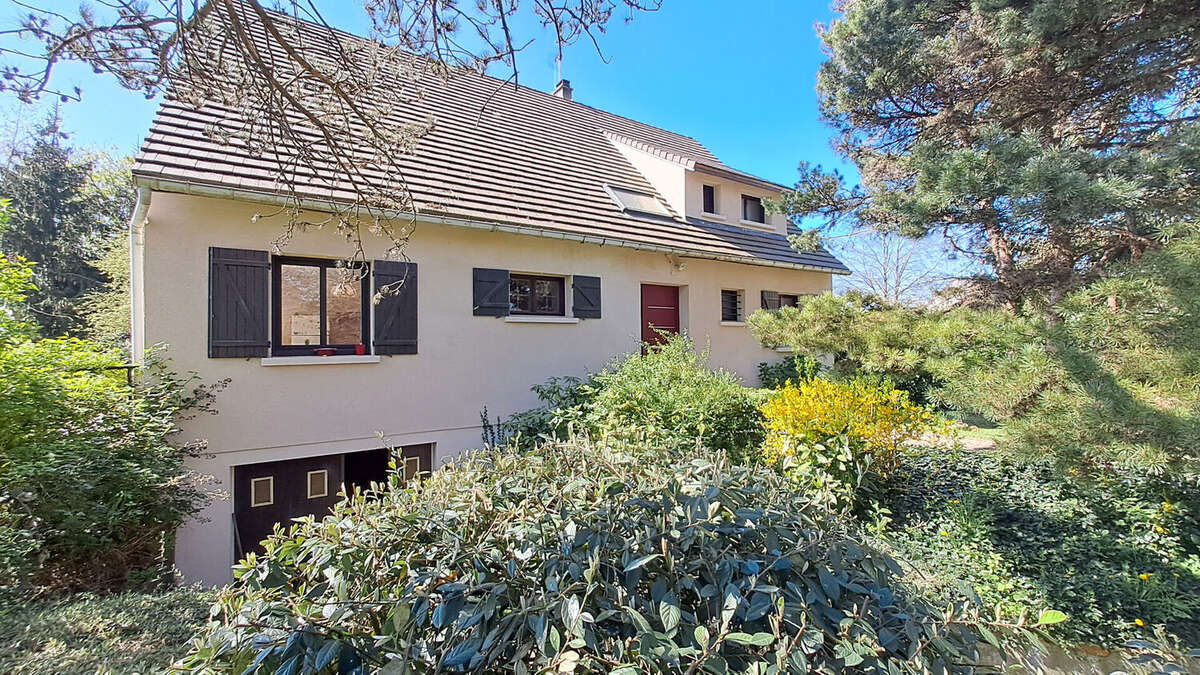 Maison à CHEVREUSE
