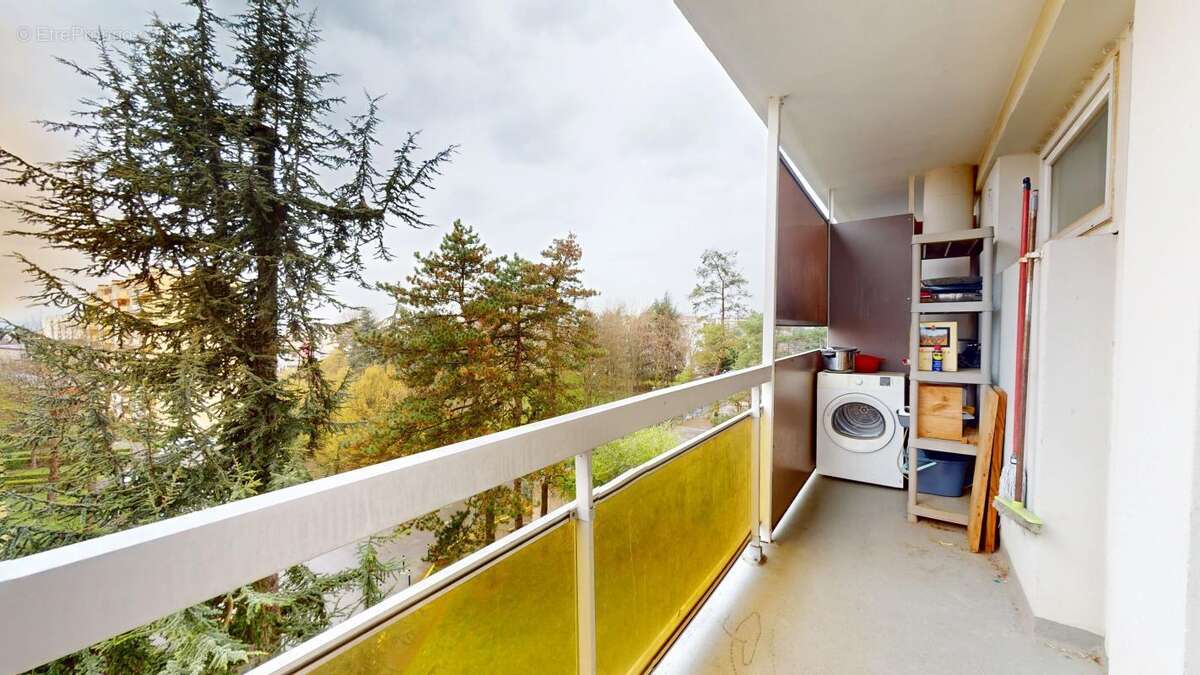 Appartement à SAINTE-FOY-LES-LYON