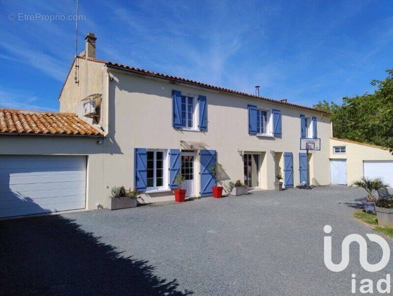 Photo 1 - Maison à LA TAILLEE