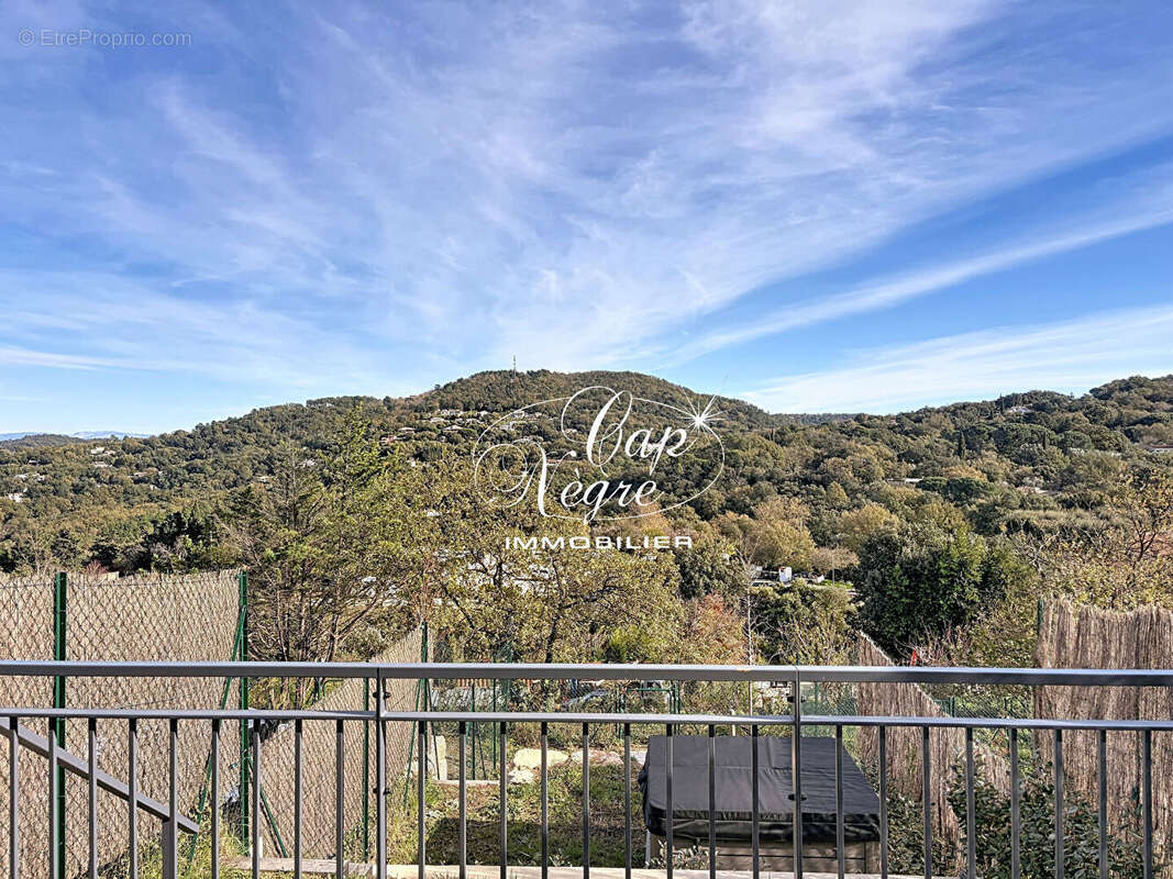 Maison à LA GARDE-FREINET