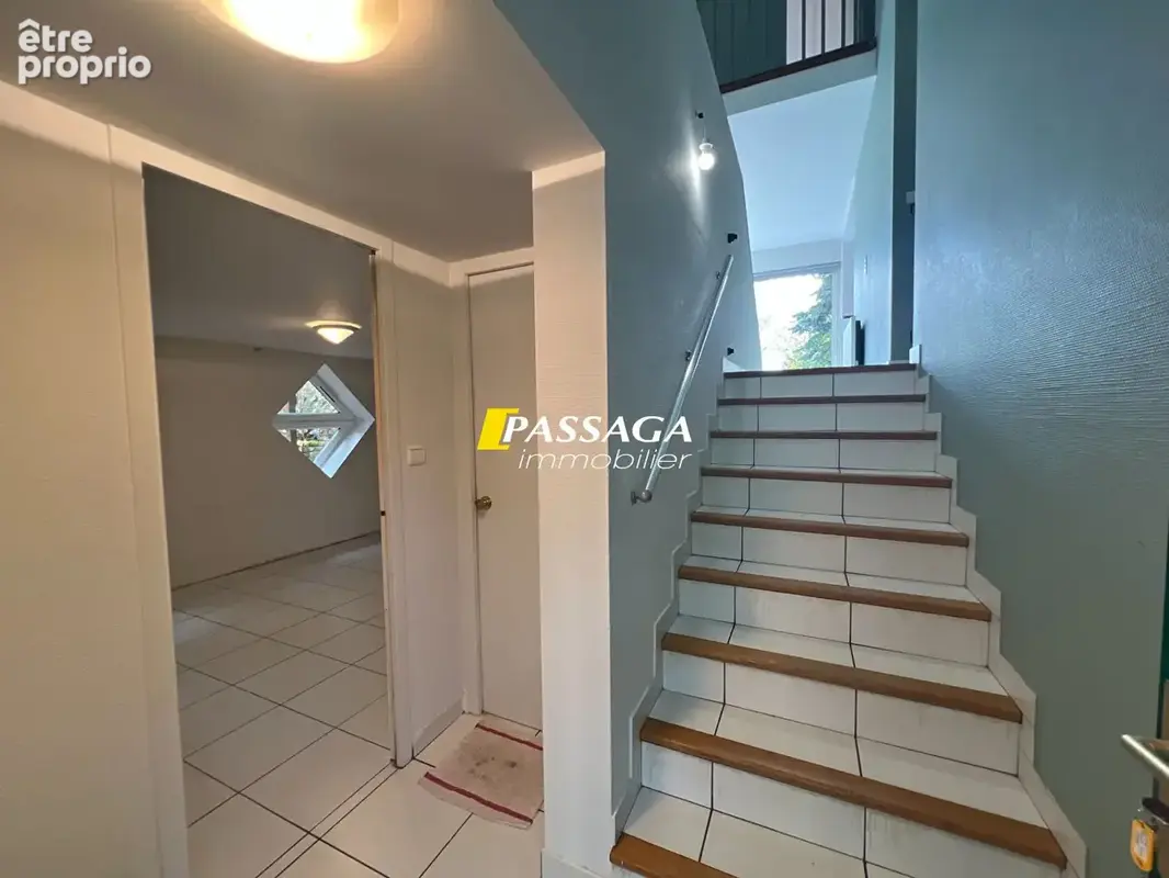 A VENDRE - Maison d'architecte avec terrain attenant - GAGES - photo 4