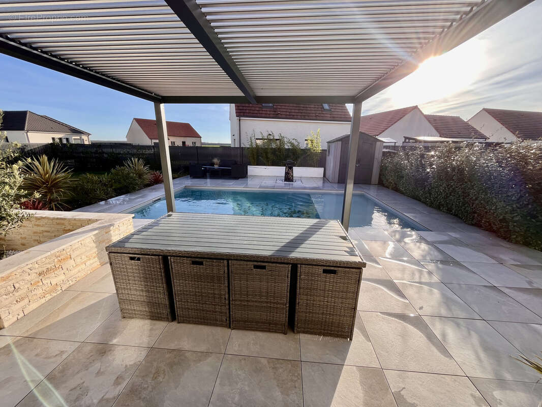 Maison à REMILLY-SUR-TILLE