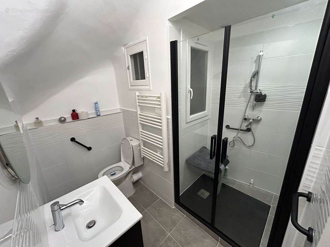 Appartement à MARSEILLE-6E