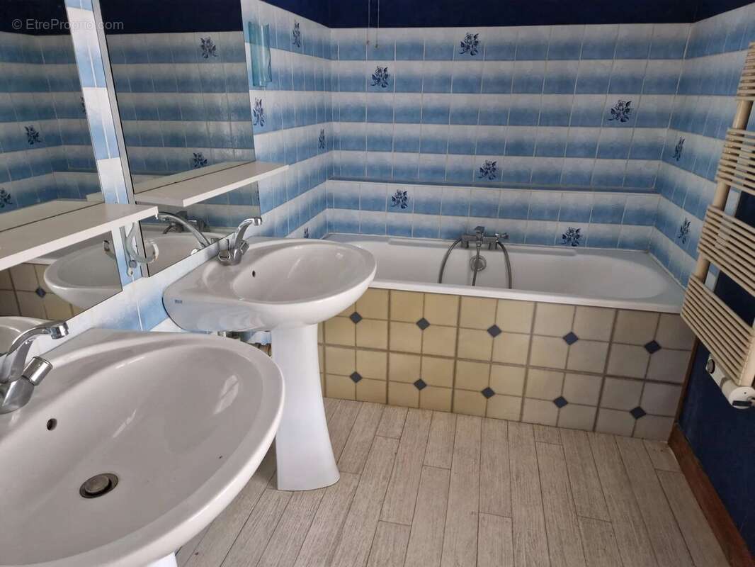 Maison à VIREUX-WALLERAND