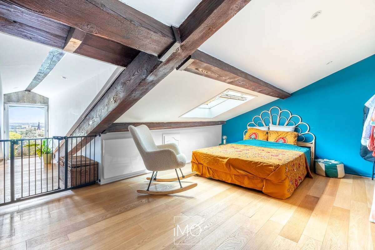 Appartement à CHASSELAY