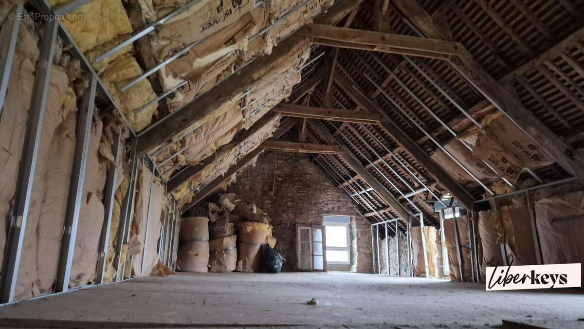 Maison à COLLINEE