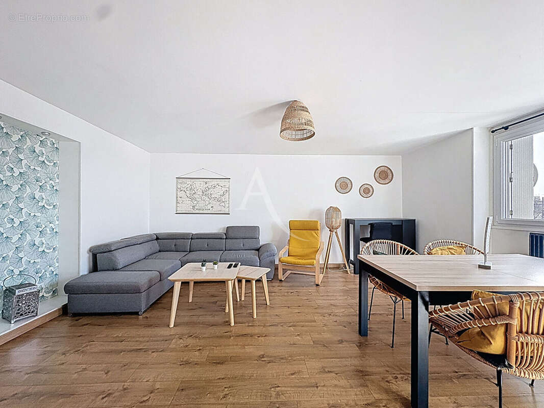 Appartement à TRELAZE