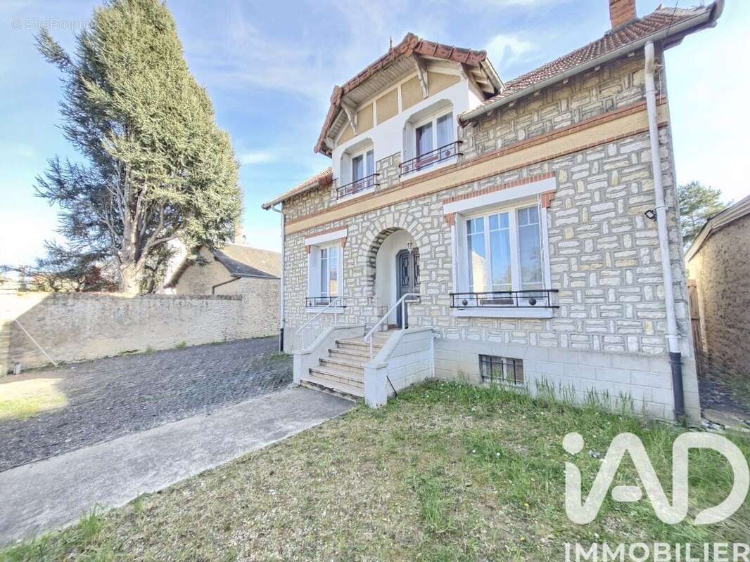 Photo 2 - Maison à SERMAISES