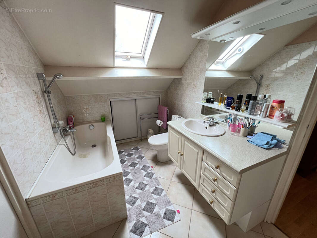 Maison à MONTIVILLIERS