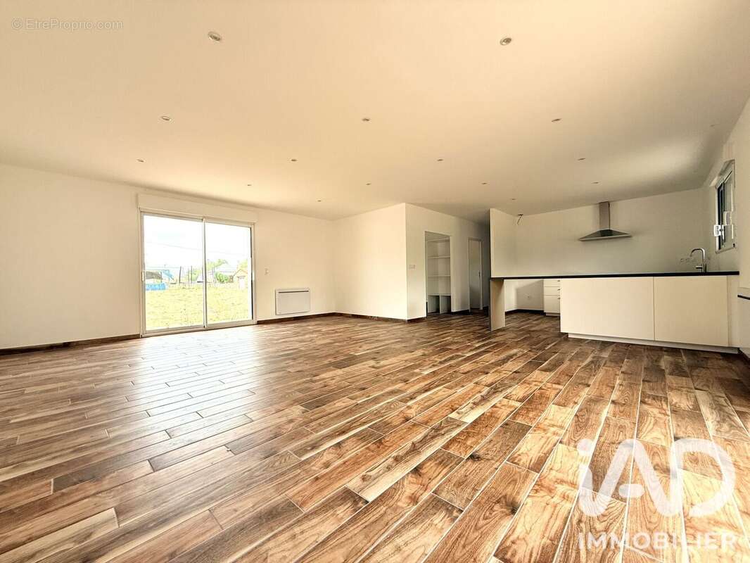 Maison 137 m² à Ligne  - photo 8