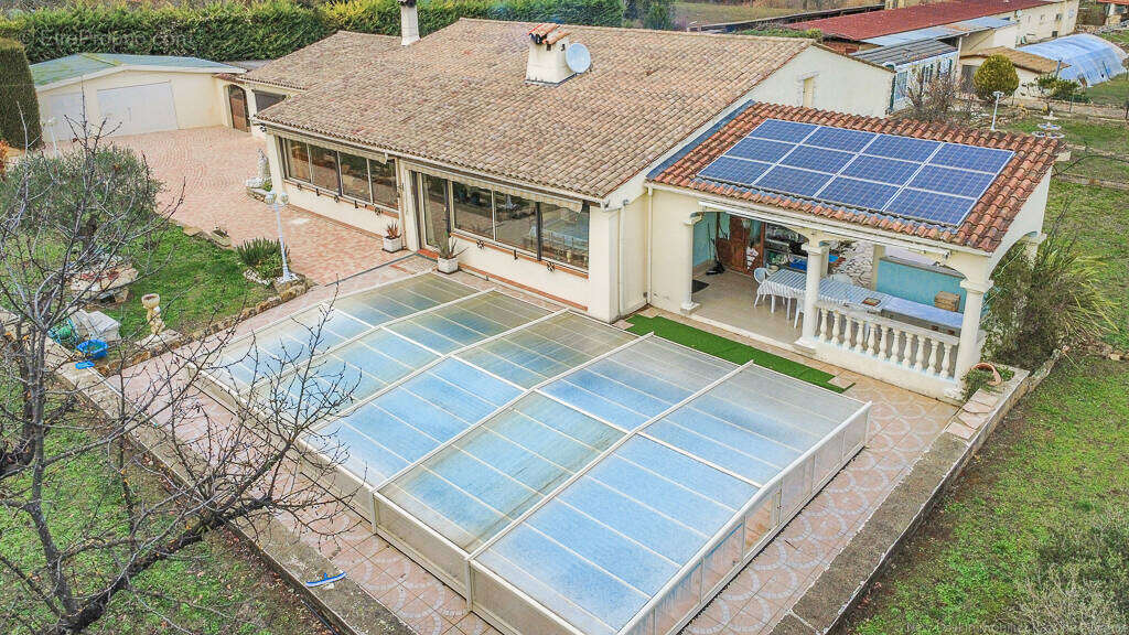 Maison à MONTAUROUX