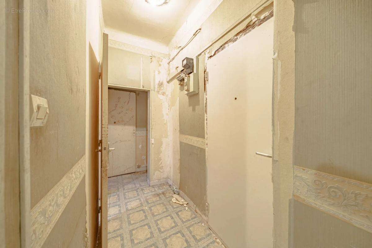 Appartement à MARSEILLE-3E