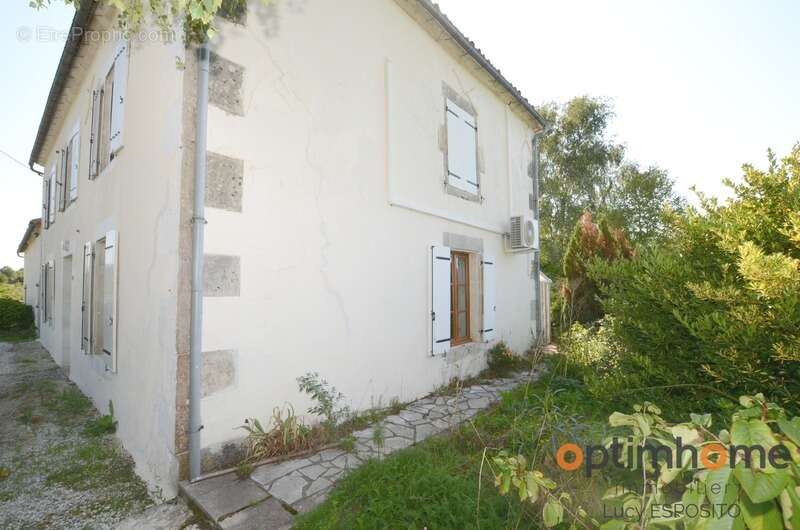 Maison à LE BOUCHAGE