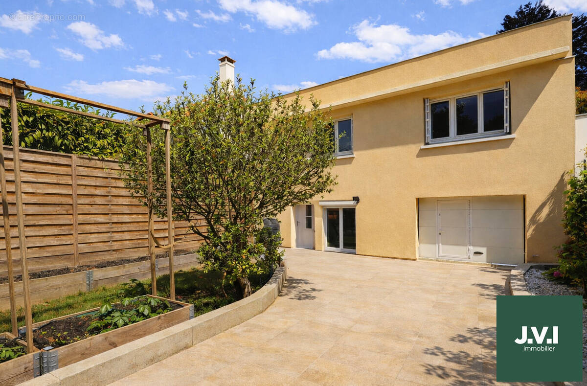 Maison à ENGHIEN-LES-BAINS