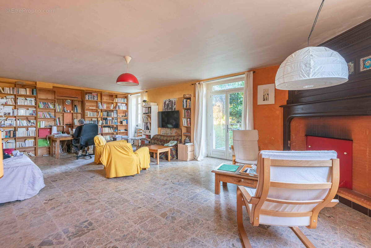Maison à QUINSAC