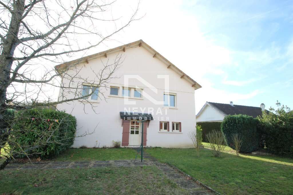 Maison à PIERRE-DE-BRESSE