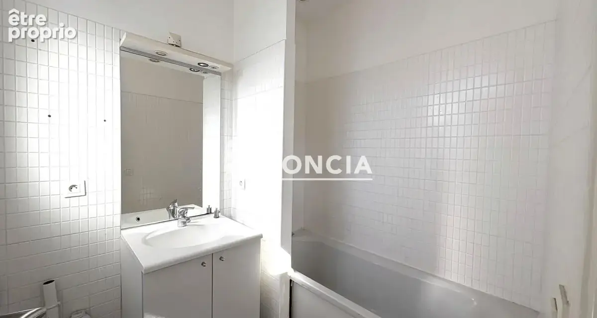 Appartement à CLICHY-SOUS-BOIS