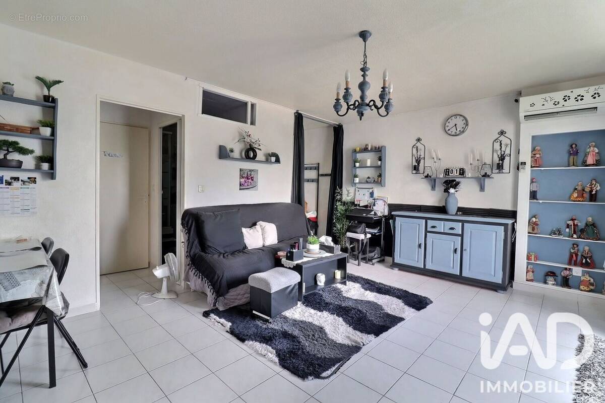 Photo 1 - Appartement à VITROLLES