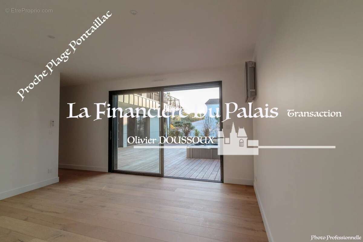 Maison à VAUX-SUR-MER