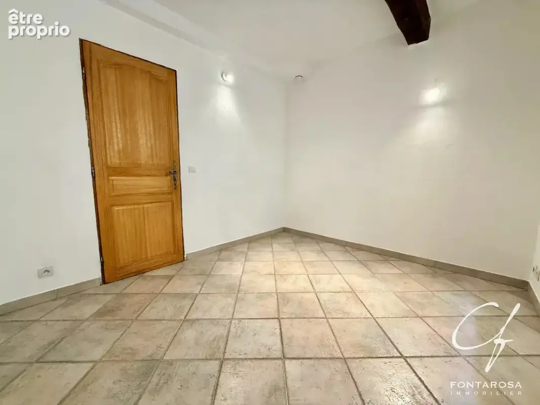 Rez-de-villa 5 pièces avec piscine à Puget-sur-Argens ! - photo 12