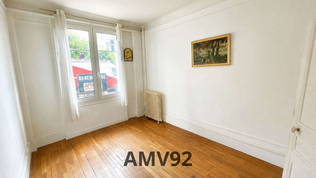 Appartement à LA GARENNE-COLOMBES