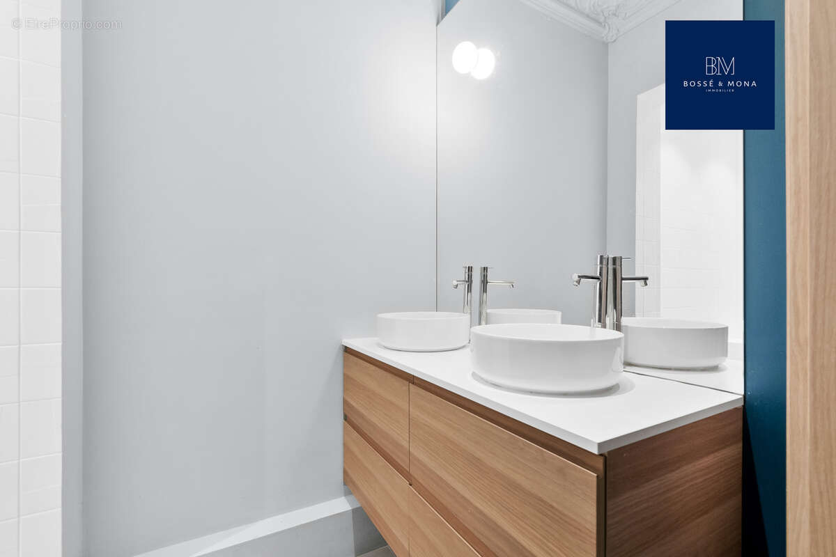 Appartement à PARIS-7E