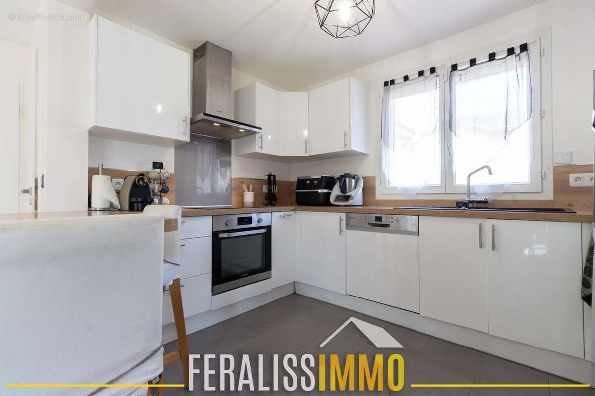 Maison à COURDIMANCHE