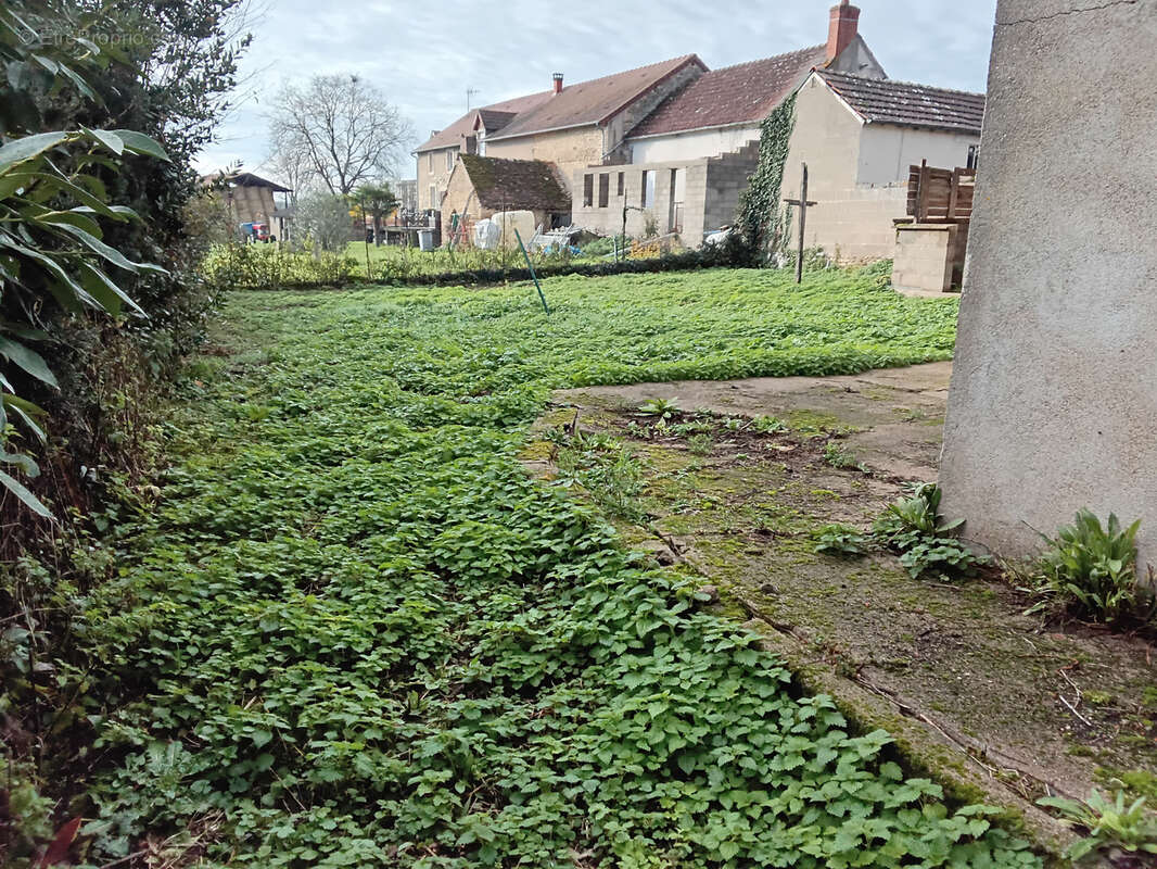 Maison à OUROUER-LES-BOURDELINS