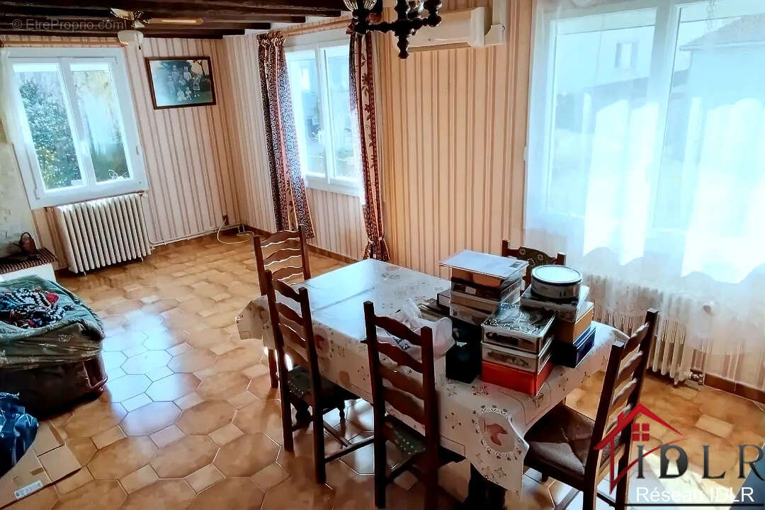 Maison à CHAUMONT