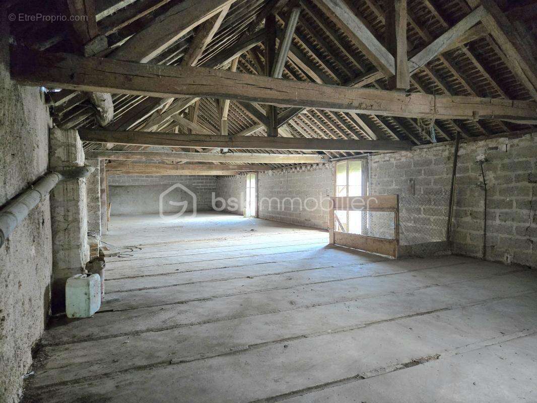 Maison à COURLON-SUR-YONNE