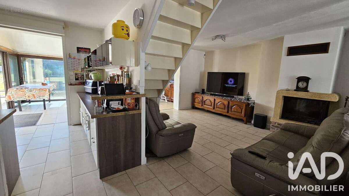 Maison 115 m² à Fontenailles  - photo 3