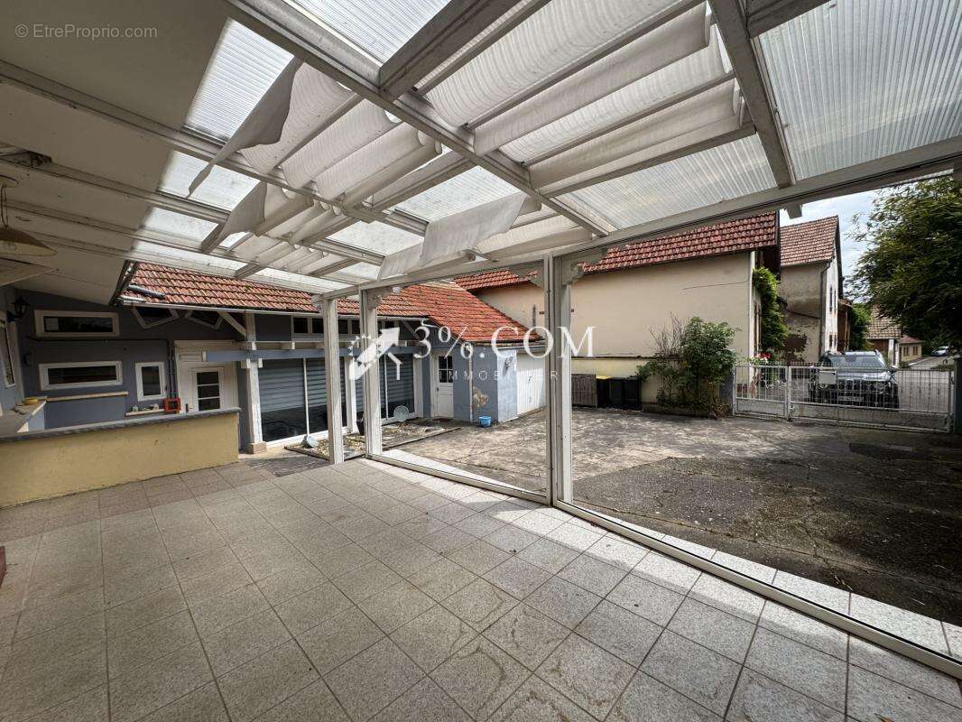 3%COM Grande maison avec cour et jardin - photo 6