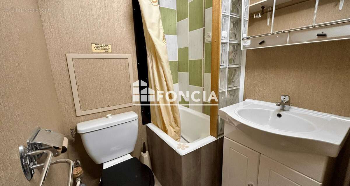 Appartement à SAINT-FRANCOIS-LONGCHAMP