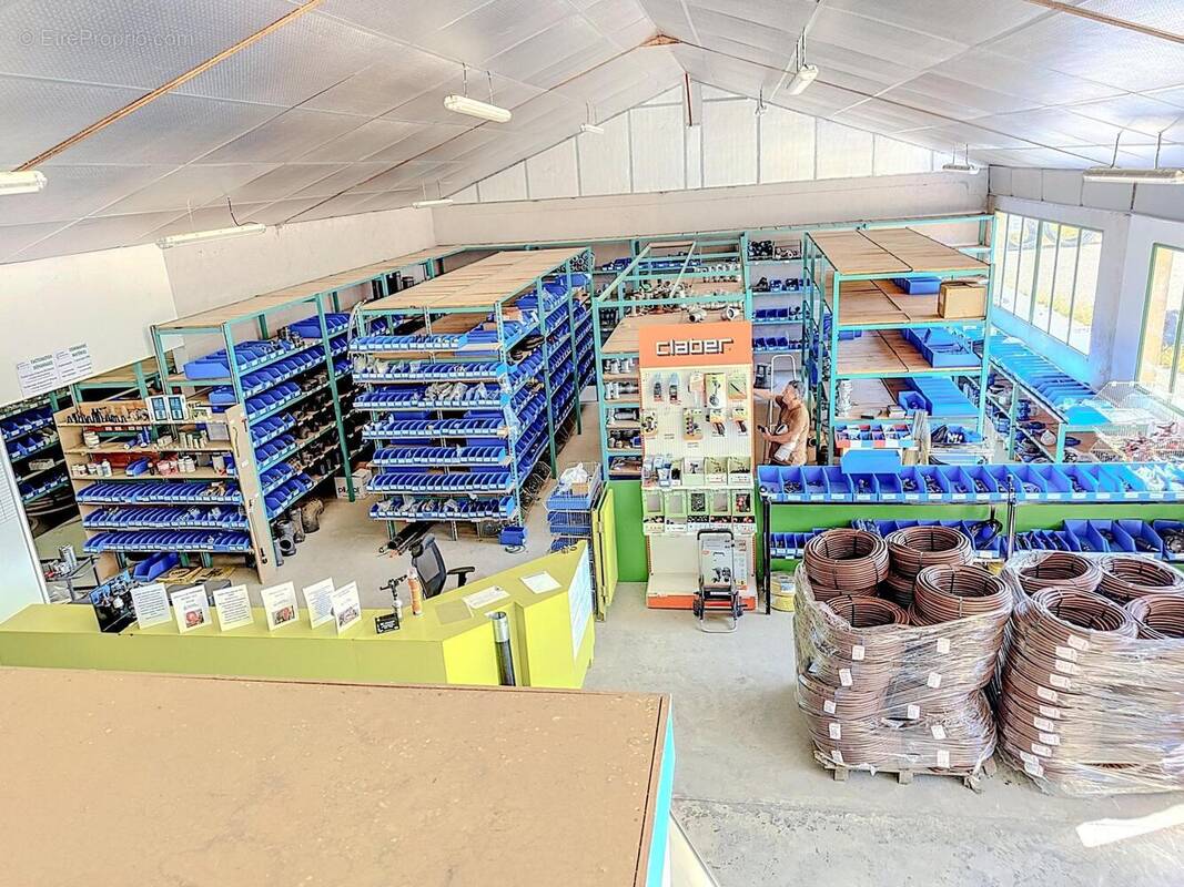Photo 1 - Commerce à CAYRAC