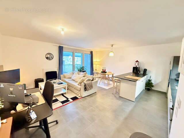 Appartement à SAINT-GENIS-POUILLY