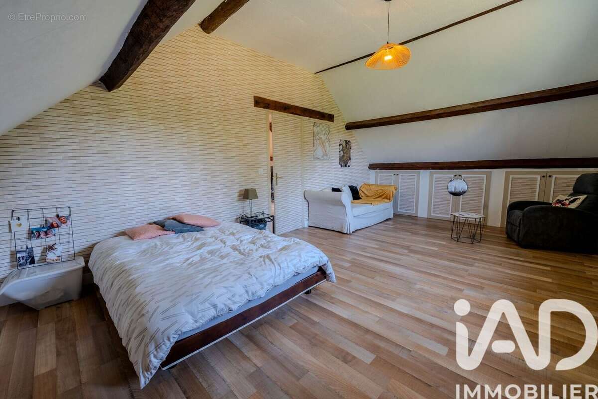 Maison 250 m² à Lixy  - photo 7