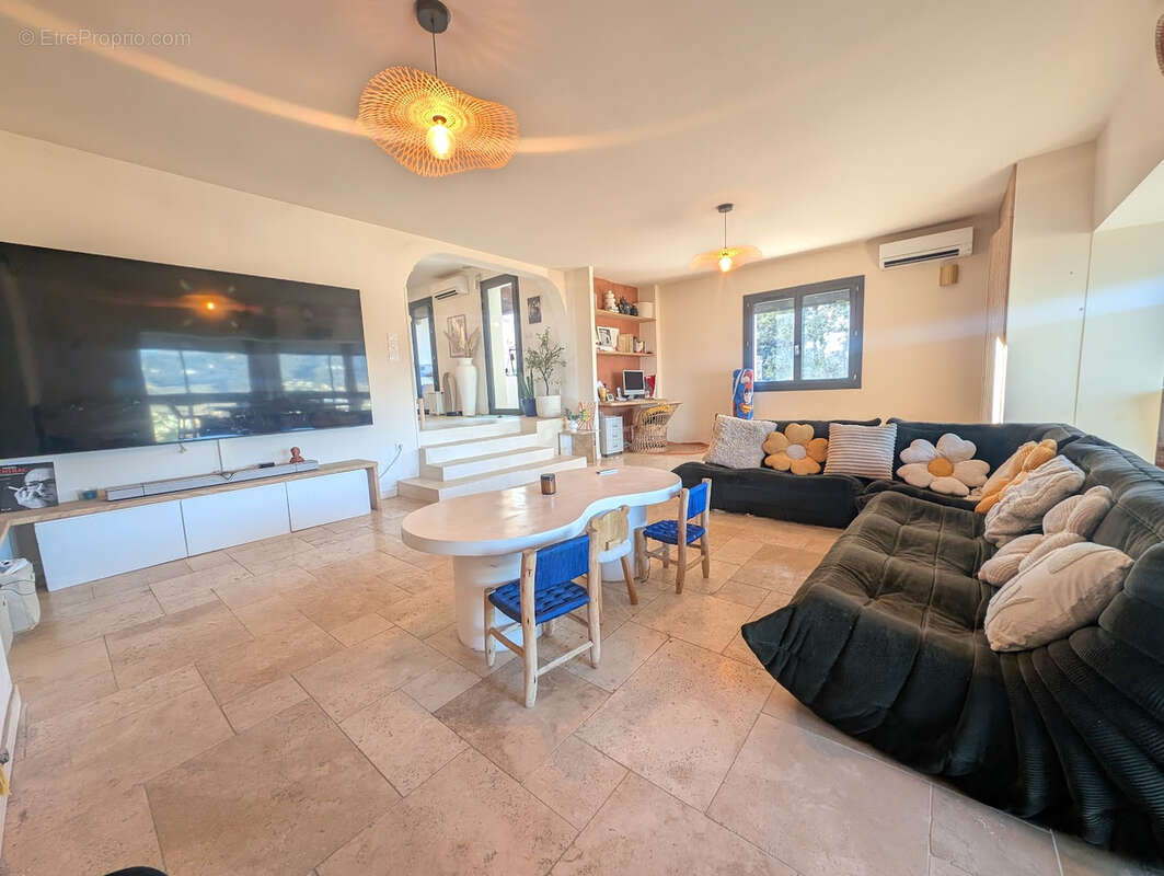 Maison à SAINT-PERAY