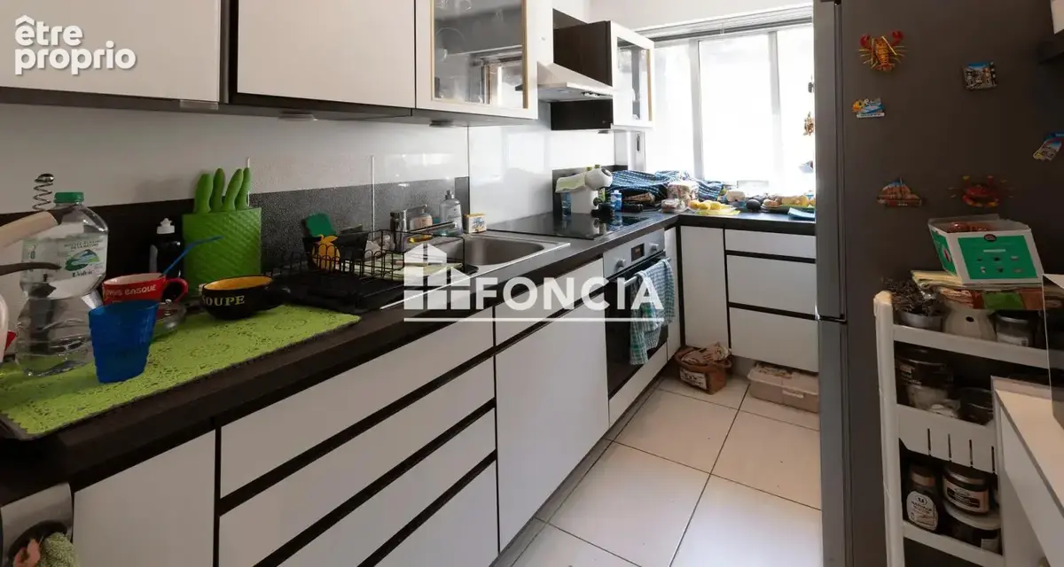 MENTON – GARAVAN  RARE OPPORTUNITÉ Appartement 2 Pièces Traversant, possibilité transformation en trois piéces Dernier Étage, Vu - photo 8