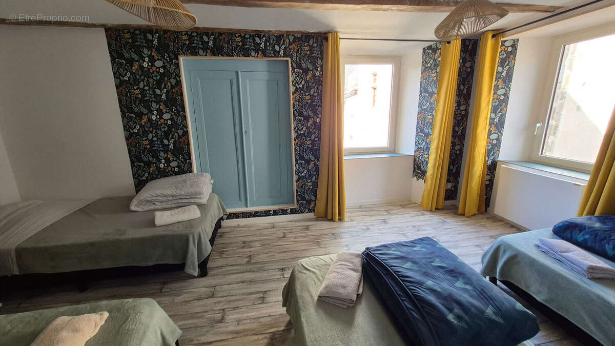 Maison/Gîtes de 160 m², au coeur de SAINT CHELY D'AUBRAC. - photo 8