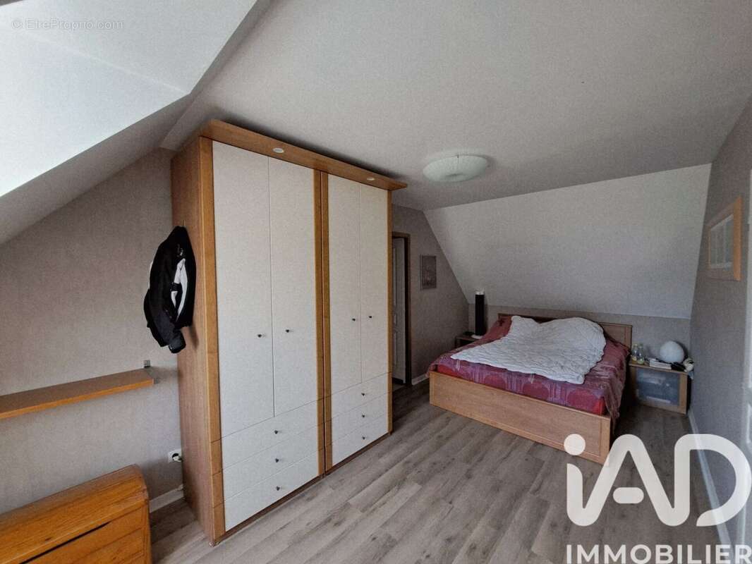 Maison 145 m² à Vinantes  - photo 7