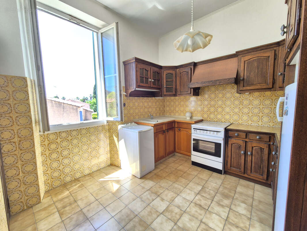 Appartement à HYERES