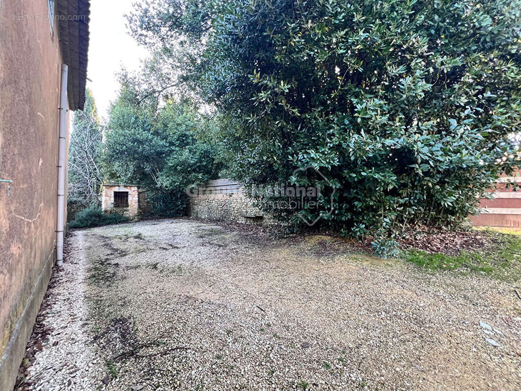 Maison à AIGUEZE