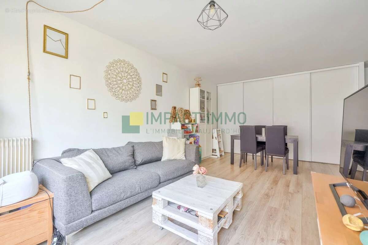 Appartement à CLICHY