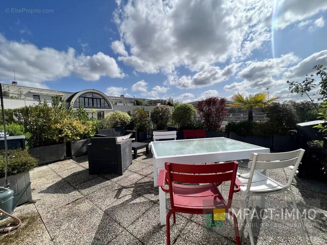 Appartement à SURESNES