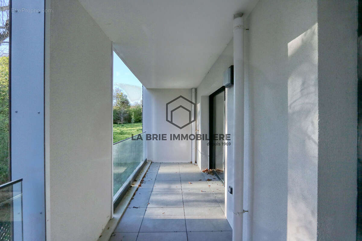 Appartement à RUBELLES